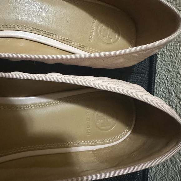 Tory Burch Women's Quilted Ballet Flats - Picture 3 of 4